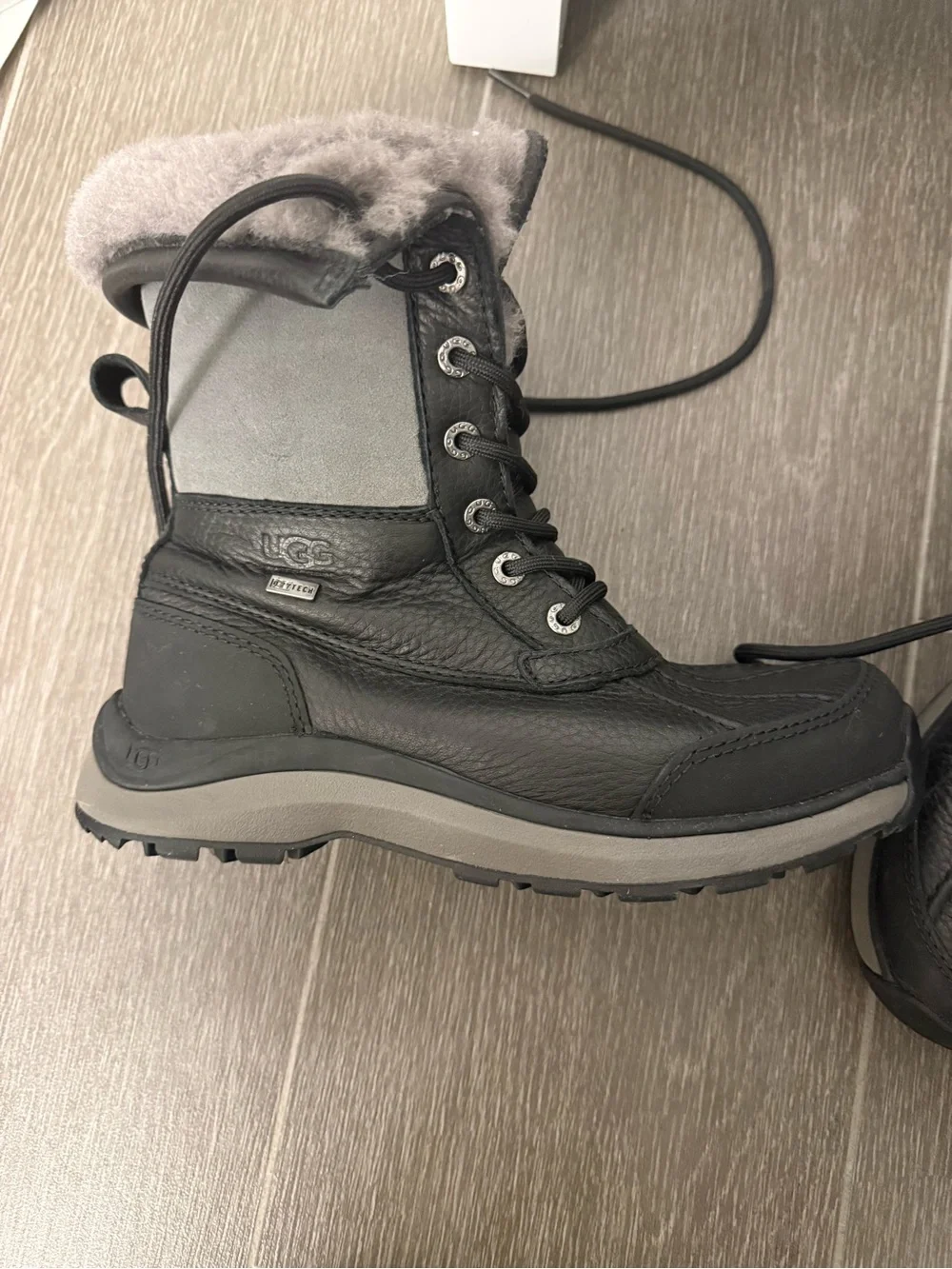 UGG Women's Black and Gray Shearling-Lined Winter Boots - Size 6.5